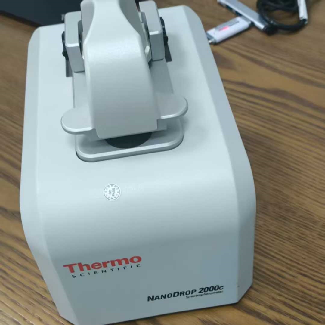 Nanodrop 2000c超微量分光光度计
