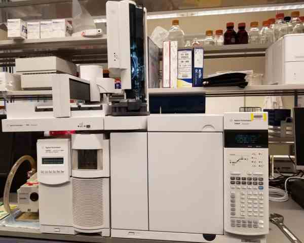 如何操作 Agilent 液相？